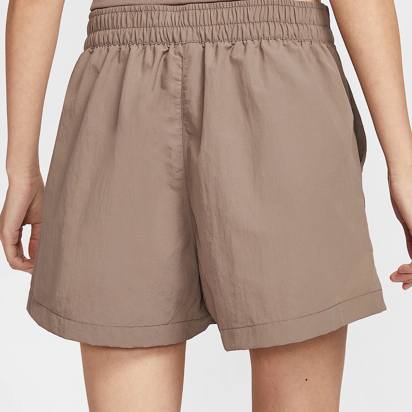 Nike Genuine Sportswear Essential women's skirt in woven fabric.