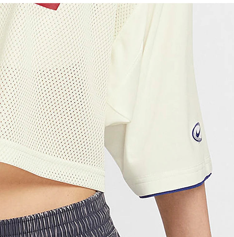 Official Nike women's summer t-shirt, casual, breathable, with V-neck.