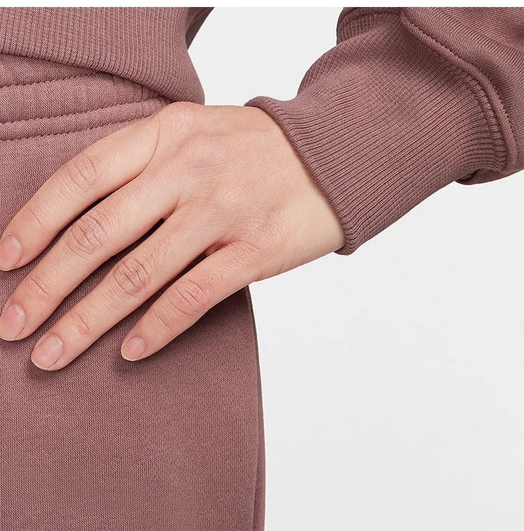 Official Nike Women's Spring Sweatshirt with V-Neck