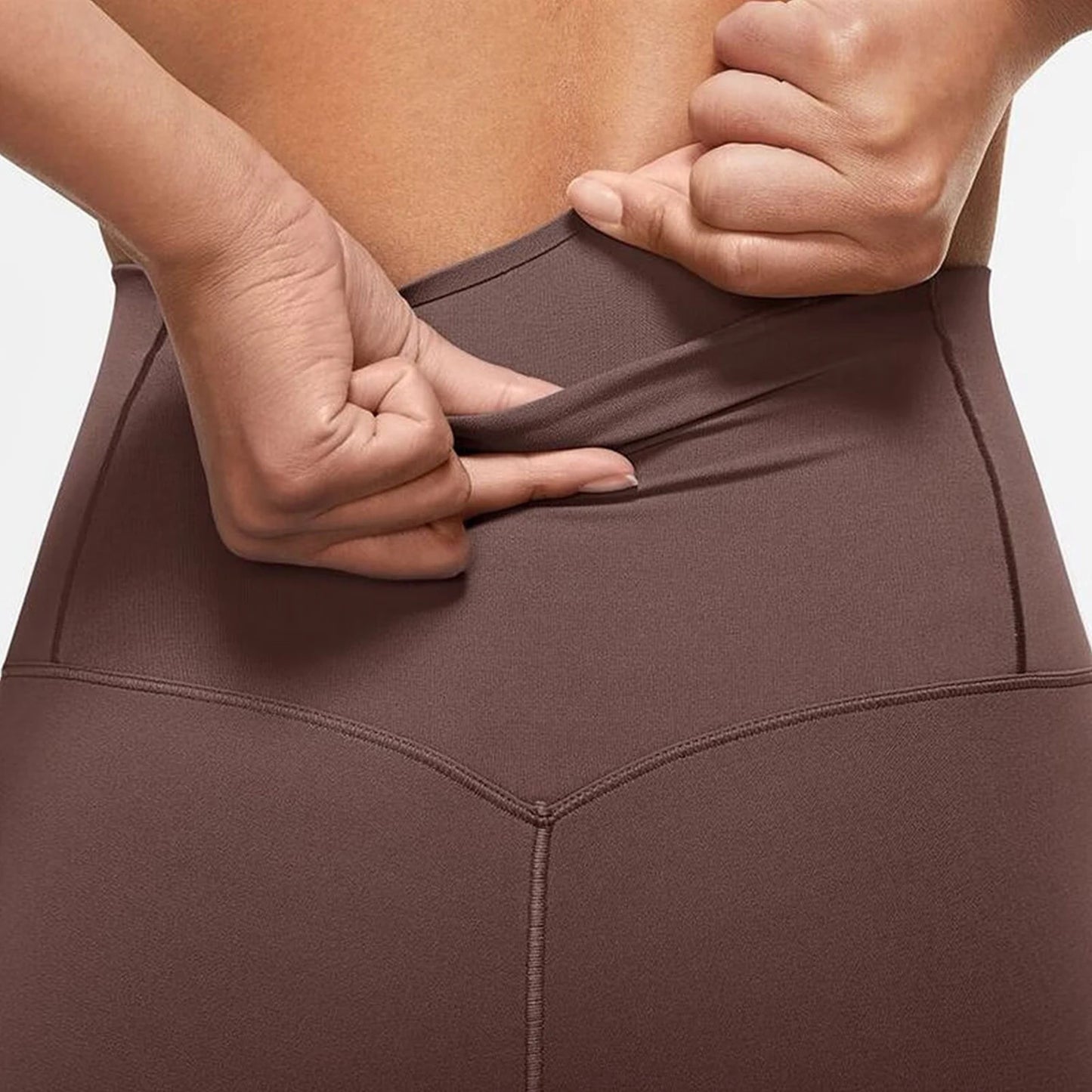 Nike Genuine workout and yoga leggings, winter 2024 model, for women.